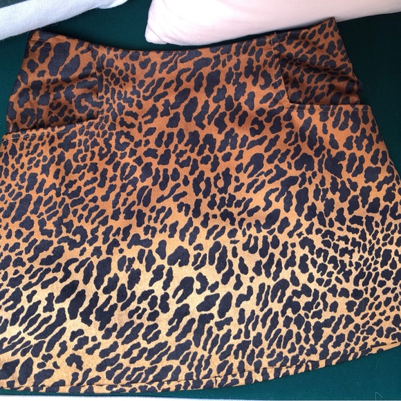 High Quality Leopard Skirt “ecoté” from Urban Outfitters - Picture 3 of 6